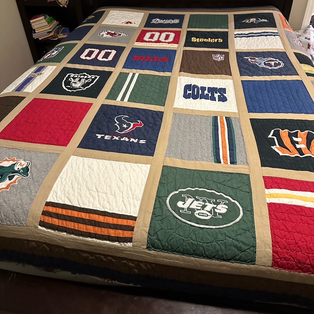 Pottery Barn Teen NFL AFC Full/Queen Quilt - patchwork